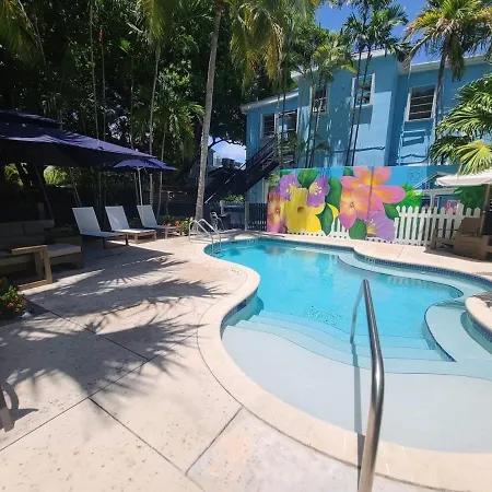 Four Suites On Duval Street W Parking And Pool